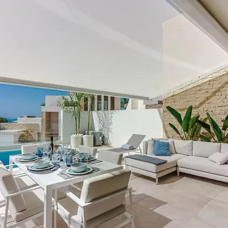 아파트 Sunset House-privated Pool 아데제