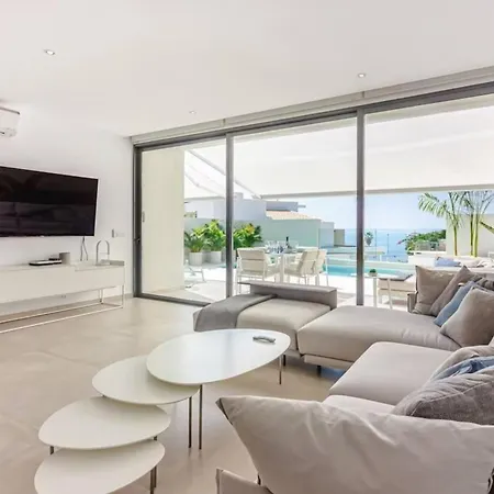 아파트 Sunset House-privated Pool 아데제